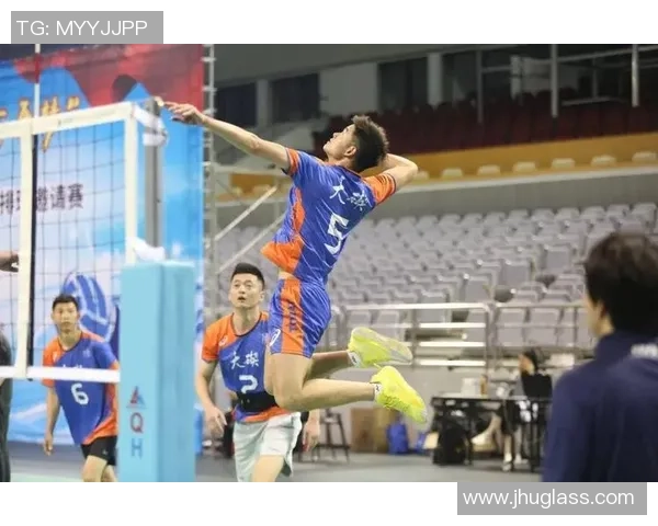 上海篮球队的奋斗历程与冠军赛背后的故事揭秘 上海篮球队的奋斗历程与冠军赛背后的故事揭秘