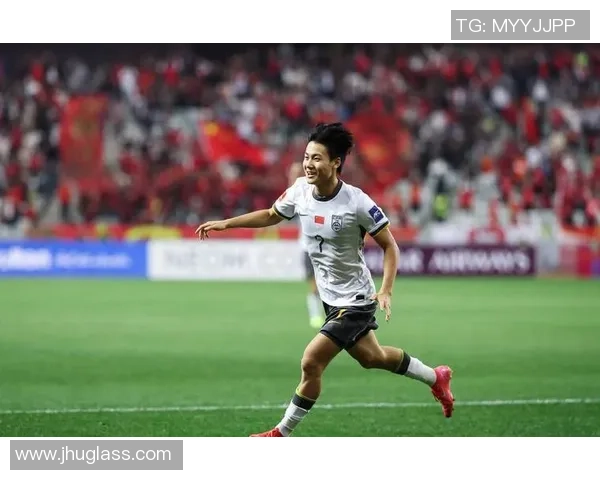 新一代足球新星崭露头角引领未来赛场风潮